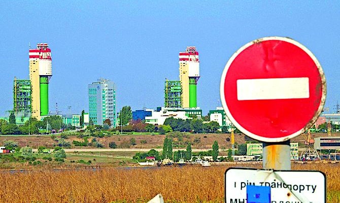 Кабмин начал процедуру передачи Одесского припортового завода в частные руки