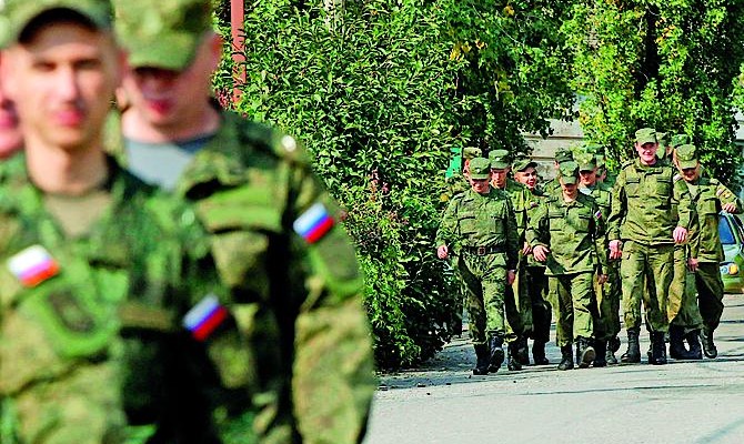 Россия поможет Украине отодвинуть фронт на Донбассе на 15 км