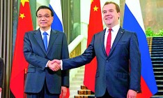 FT: Китайские кредиторы опасаются иметь дело с Россией