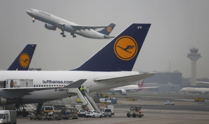 FT: Lufthansa намерена предоставлять лоукост-услуги