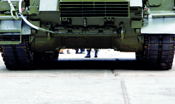 НАТО хочет перевести украинские танки на запчасти