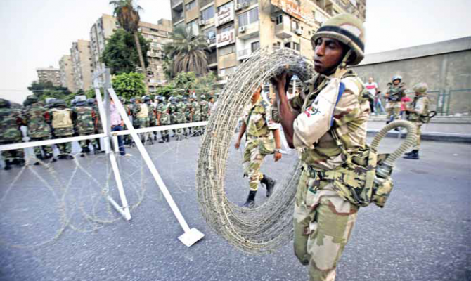 Украинцы боятся ехать в Египет  из-за возможных военных действий.  Операторы цены снижать не спешат