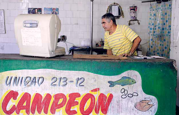 Куба усиливает реформы, но настаивает на том, что остров не продается