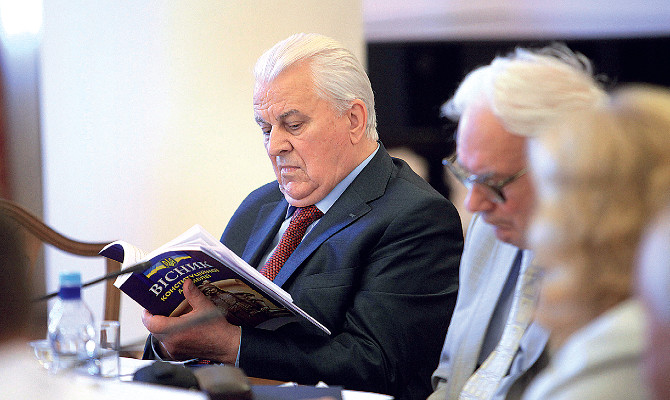 Украина может вернуться к парламентской республике, но может получить и сильную президентскую власть