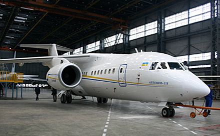 «Антонов» передал второй серийный самолет Ан-158 кубинской компании