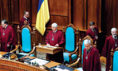 После решения КС остается единственный вариант выборов в Киеве — внеочередные