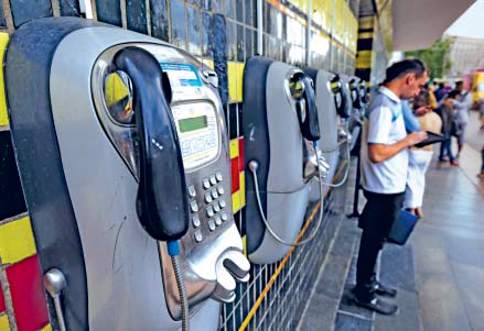 Украинцы начали звонить за границу по Skype в два раза больше, чем по обычному телефону. Главный пострадавший — «Укртелеком»