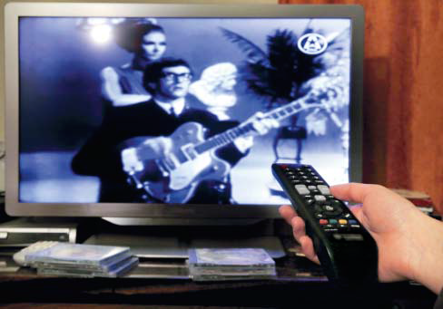 Украинские владельцы телевизоров Samsung Smart TV получили доступ к крупнейшему сервису пиратского телевидения. Правообладатели не знают, как бороться с пиратами