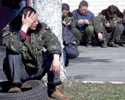 Украина упрощает порядок трудоустройства иностранцев. Новые правила сократят количество документов, необходимых для легализации, но не решат проблему нелегалов