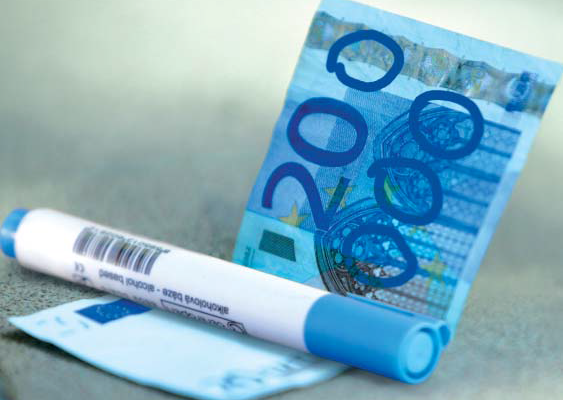 Проблема  мошенничества в мобильном банкинге останется актуальной  ближайшие несколько  лет. Только бдительность и знания спасут от потери денег