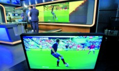 «Украина»  выкупает как можно больше прав на показ футбола