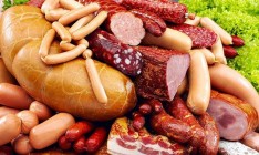 Азаров приказал усилить контроль импорта мяса в Украину