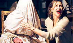 Полумертвые души. В  прокат выходит триллер «Заклятие» — фильм  о том, что с демонами шутки плохи