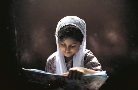 Индийская пресса процветает и сейчас — благодаря множеству местных языков и растущей грамотности