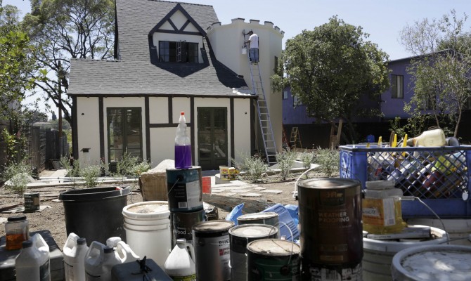 Продавцы согласились снизить цены на частные дома под Киевом на треть