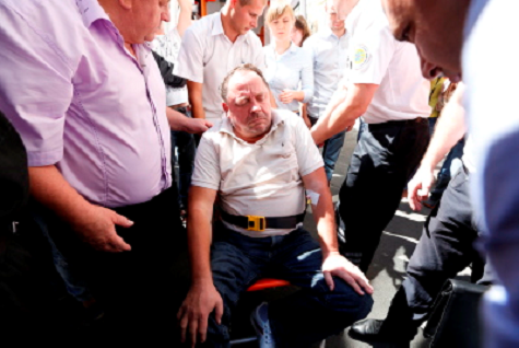 Мельник выехал в Беларусь по чужому паспорту