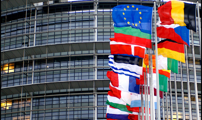 Евросоюз назвал угрозы России в адрес Украины неприемлимыми