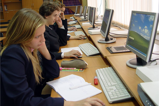 Во всех школах Украины введут широкополосный Интернет
