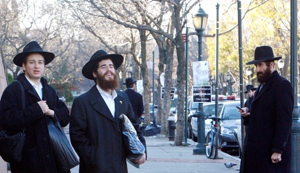 В Умань прибыли более 9 тысяч хасидов из 8 стран мира