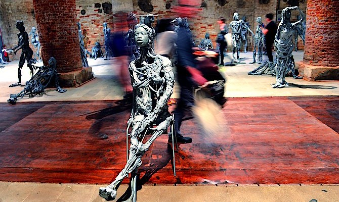 Биеннальная страда