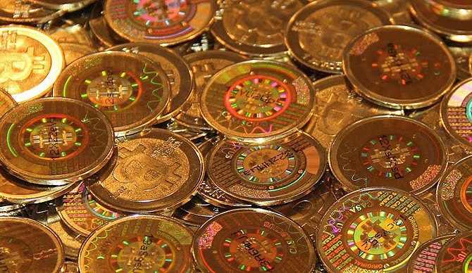 Первые биткоин-банкоматы установят в Канаде