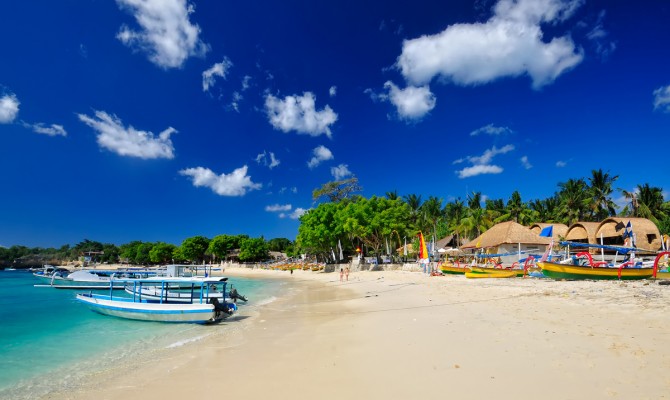 Украинские туроператоры повышают цены на туры