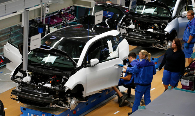 Надежды автопроизводителей на восстановление продаж в Европе рухнули