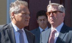 Миссия Кокса-Квасьневского может продлить пребывание в Украине