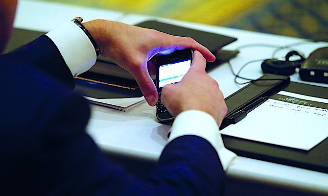 Генштаб не получит полномочий по отключению мобильной связи