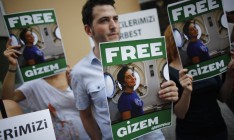 Задержанных активистов Greenpeace могут обвинить в пиратстве