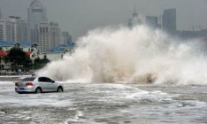 В Китае началась массовая эвакуация из-за приближения тайфуна