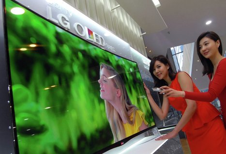 LG работает над гибким экраном для смартфонов