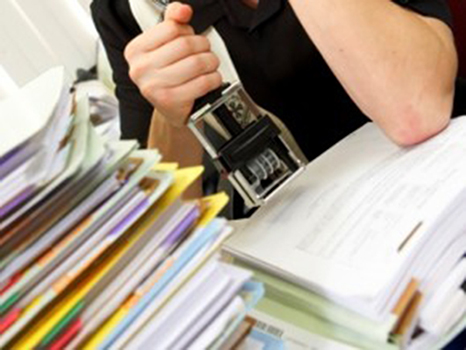 Депутаты хотят разрешить частным предпринимателям не ставить печать