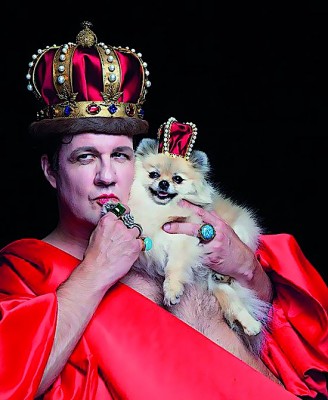 13 октября в Берлинской комической опере состоится главная премьера сезона. Один из лучших немецких театров представляет первую за полвека постановку чешской оперетты «Новое платье короля»