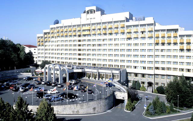 ФГИ выставит на продажу киевский «Президент-Отель»