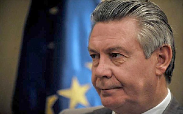 Еврокомиссар: для ЗСТ Украина должна решить проблему утилизационного сбора на авто