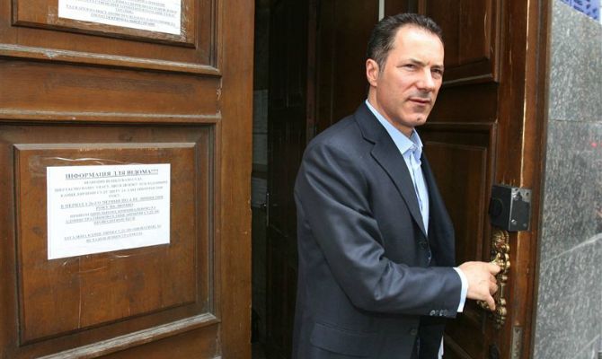 Автор законопроекта об освобождении Тимошенко уходит из фракции Партии регионов