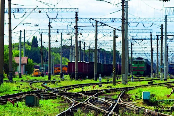 Правительство хочет зафиксировать на год тарифы естественных монополий