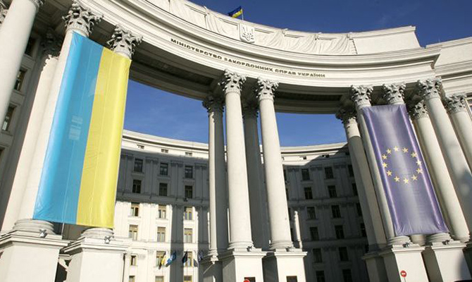 МИД: Украина выполнит все требования Европарламента