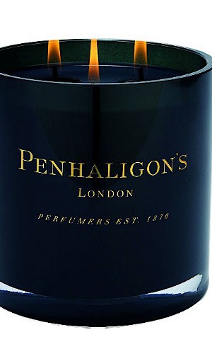 Аромат стоит свеч