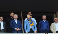 Курченко выкупает долю интернет-бизнеса у Ахметова