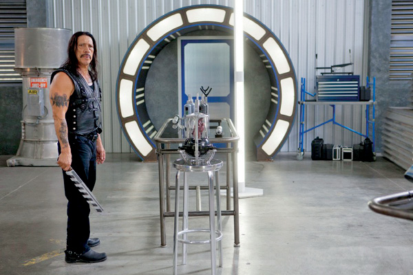 Мачете утомляет