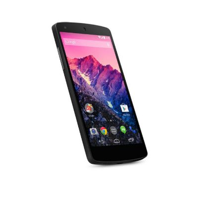 Google не сумела удовлетворить спрос на Nexus 5. На помощь придут конкуренты