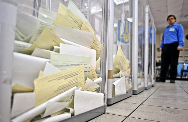 Число кандидатов на довыборах в Раду достигло 93