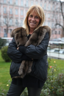 Симонетта в мехах