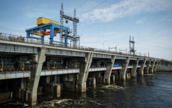 Европейский инвестбанк предоставит Украине €200 млн кредита на реконструкцию ГЭС