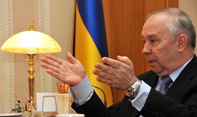 Рыбак намерен провести круглый стол с властью и оппозицией для обсуждения ситуации в стране