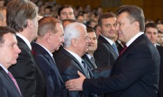 Янукович с Кравчуком, Кучмой и Ющенко обсудит ситуацию в Украине