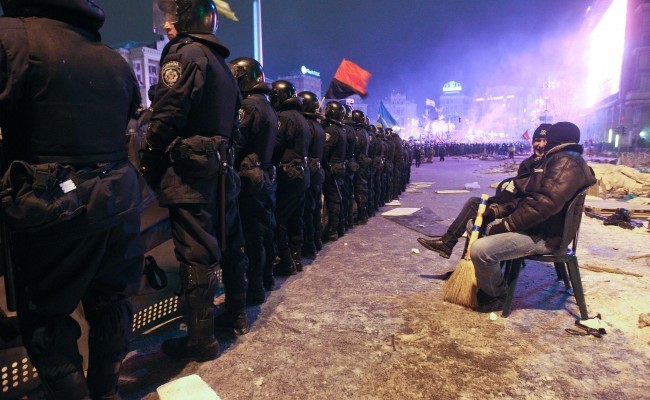 Подъезды к Майдану Независимости перекрыты