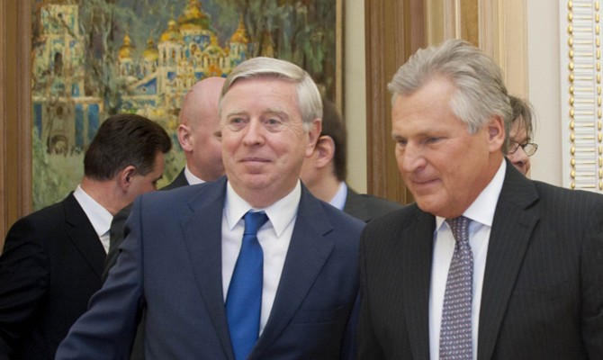 Украина заинтересована в продлении миссии Кокса-Квасьневского, - глава МИД